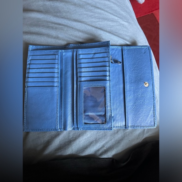 NWOT Leather Woven Short Flap - Picture 5 of 8